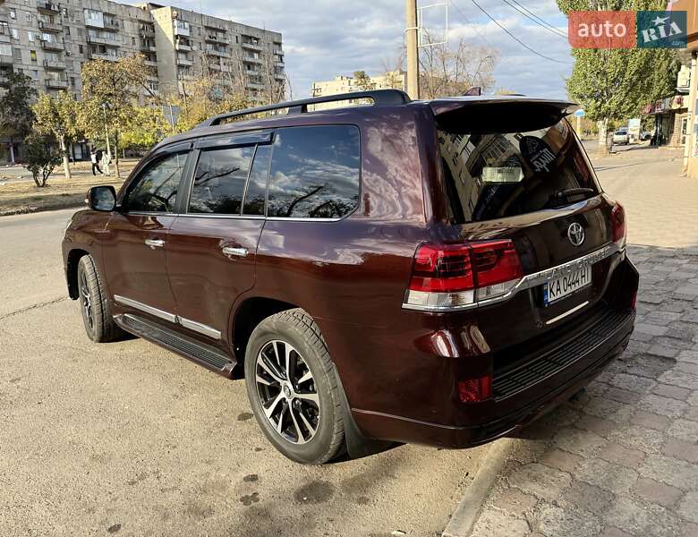 Внедорожник / Кроссовер Toyota Land Cruiser 2016 в Киеве