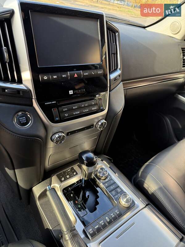 Внедорожник / Кроссовер Toyota Land Cruiser 2016 в Киеве