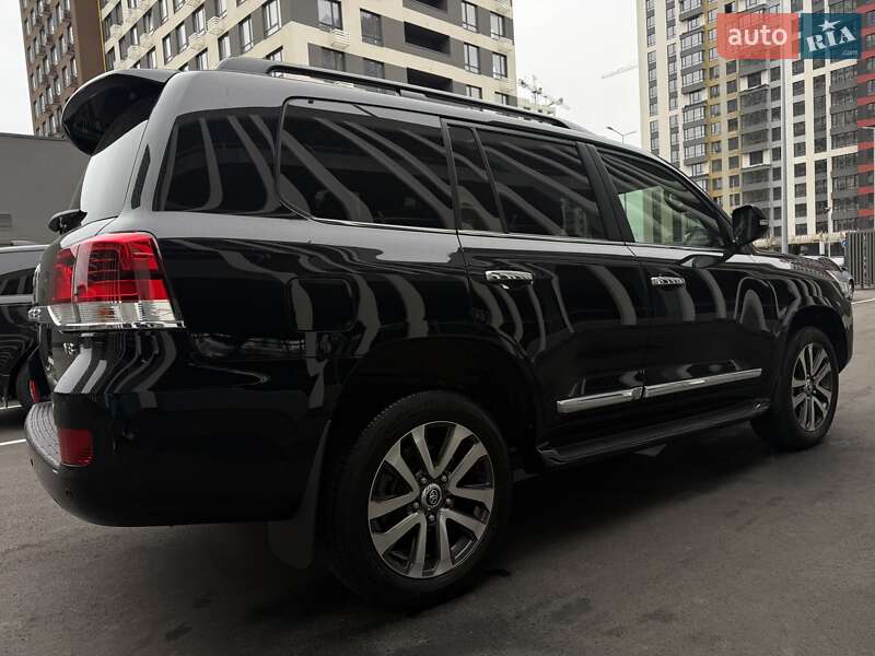 Внедорожник / Кроссовер Toyota Land Cruiser 2020 в Киеве фото 2 Внедорожник / Кроссовер Toyota Land Cruiser 2020 в Киеве