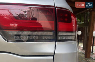 Внедорожник / Кроссовер Toyota Land Cruiser 2011 в 