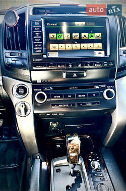 Внедорожник / Кроссовер Toyota Land Cruiser 2011 в 