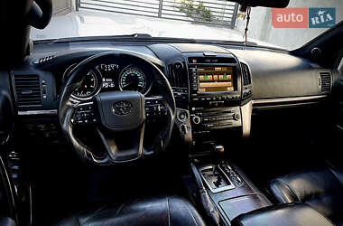 Внедорожник / Кроссовер Toyota Land Cruiser 2011 в 