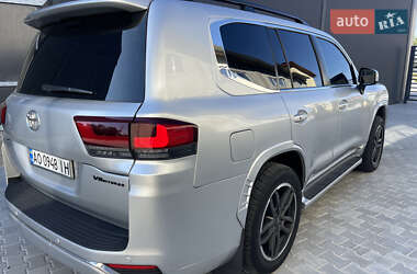Внедорожник / Кроссовер Toyota Land Cruiser 2011 в 