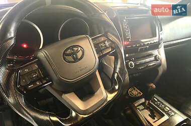 Внедорожник / Кроссовер Toyota Land Cruiser 2011 в 
