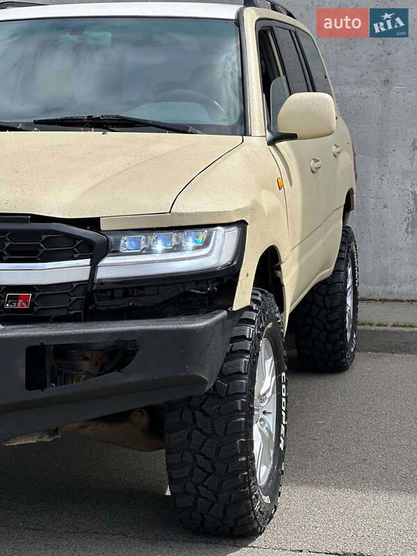 Внедорожник / Кроссовер Toyota Land Cruiser 2001 в Киеве