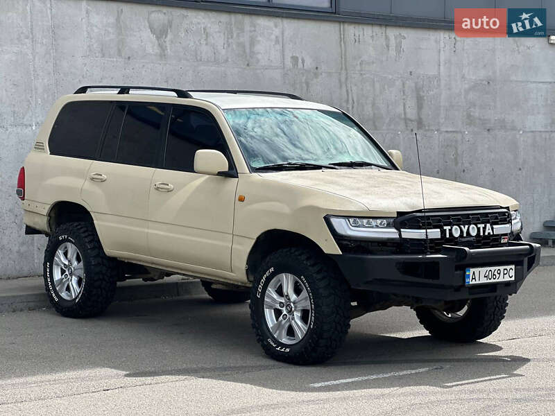 Внедорожник / Кроссовер Toyota Land Cruiser 2001 в Киеве