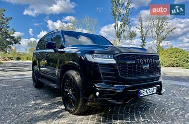 Внедорожник / Кроссовер Toyota Land Cruiser 2021 в  фото 2 Внедорожник / Кроссовер Toyota Land Cruiser 2021 в