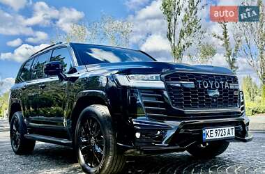 Внедорожник / Кроссовер Toyota Land Cruiser 2021 в  фото 10 Внедорожник / Кроссовер Toyota Land Cruiser 2021 в