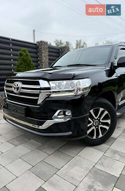 Внедорожник / Кроссовер Toyota Land Cruiser 2020 в 