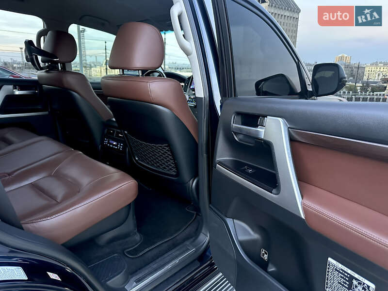 Внедорожник / Кроссовер Toyota Land Cruiser 2016 в Харькове