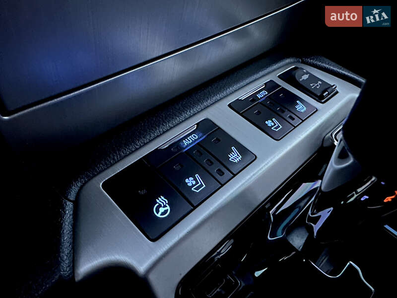 Внедорожник / Кроссовер Toyota Land Cruiser 2016 в Харькове