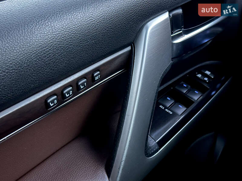 Внедорожник / Кроссовер Toyota Land Cruiser 2016 в Харькове