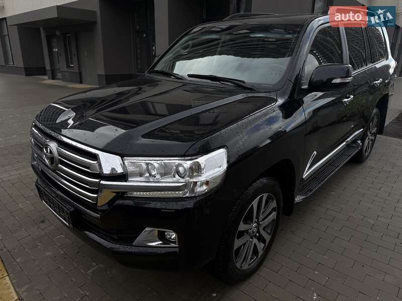Внедорожник / Кроссовер Toyota Land Cruiser 2020 в Киеве фото 20 Внедорожник / Кроссовер Toyota Land Cruiser 2020 в Киеве