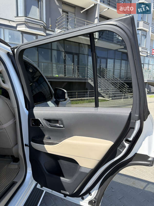 Внедорожник / Кроссовер Toyota Land Cruiser 2021 в Ивано-Франковске