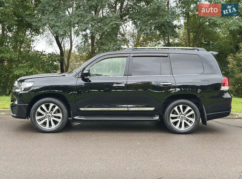 Внедорожник / Кроссовер Toyota Land Cruiser 2017 в Киеве