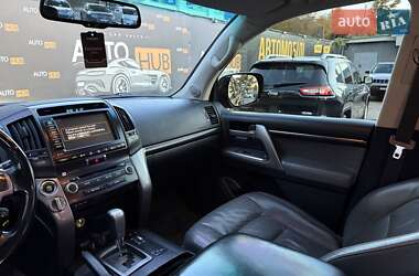 Внедорожник / Кроссовер Toyota Land Cruiser 2008 в 