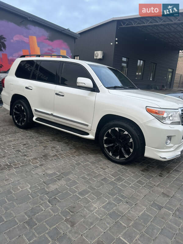 Внедорожник / Кроссовер Toyota Land Cruiser 2013 в Черкассах фото 4 Внедорожник / Кроссовер Toyota Land Cruiser 2013 в Черкассах