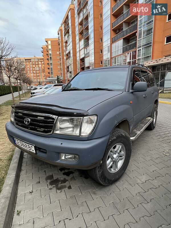 Toyota Land Cruiser 2001