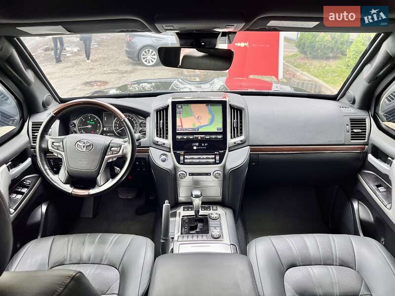 Внедорожник / Кроссовер Toyota Land Cruiser 2018 в Киеве