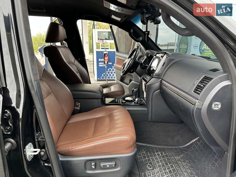 Позашляховик / Кросовер Toyota Land Cruiser 2020 в Дніпрі