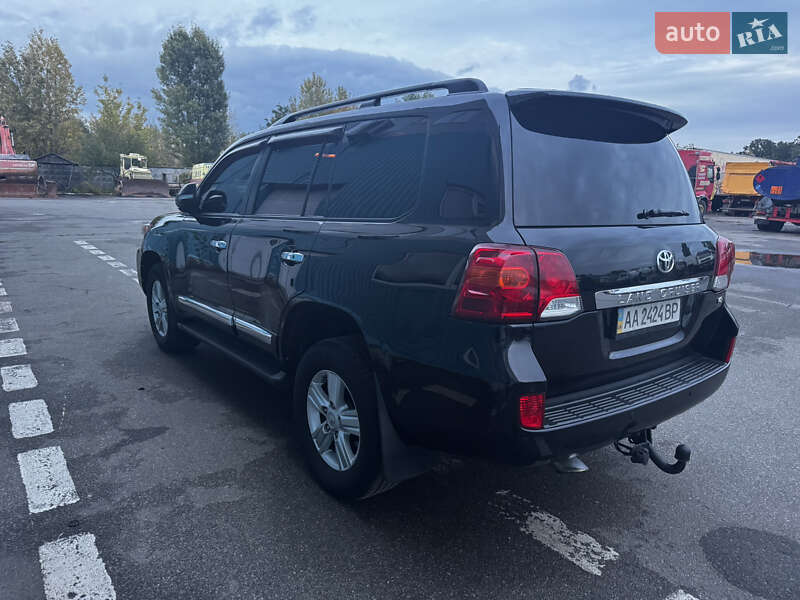 Toyota Land Cruiser 2012
