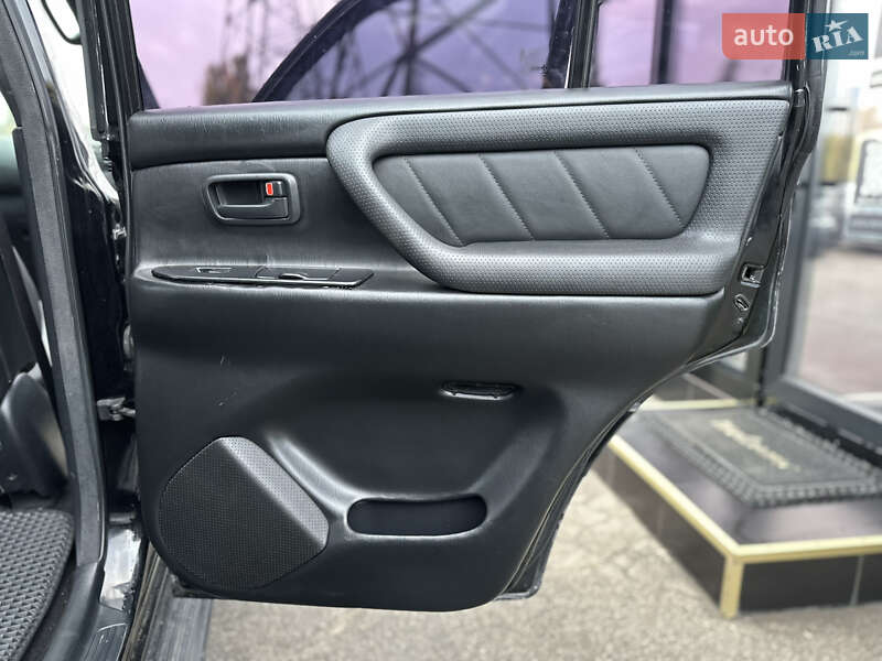 Позашляховик / Кросовер Toyota Land Cruiser 2003 в Харкові