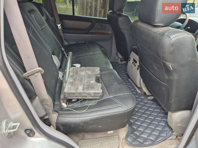 Внедорожник / Кроссовер Toyota Land Cruiser 2003 в Новомосковске