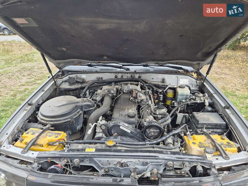 Внедорожник / Кроссовер Toyota Land Cruiser 2003 в Новомосковске