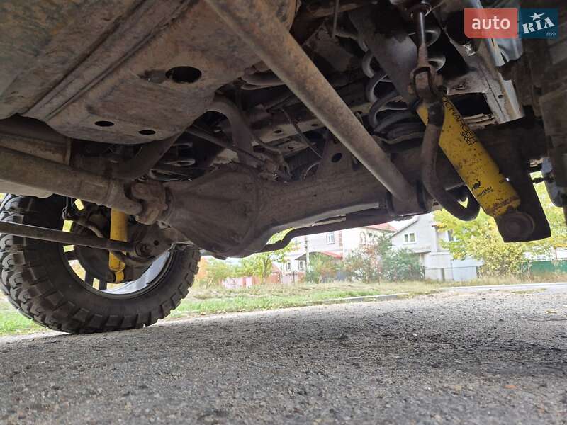 Внедорожник / Кроссовер Toyota Land Cruiser 2003 в Новомосковске