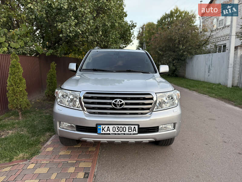 Внедорожник / Кроссовер Toyota Land Cruiser 2011 в Борисполе фото 2 Внедорожник / Кроссовер Toyota Land Cruiser 2011 в Борисполе