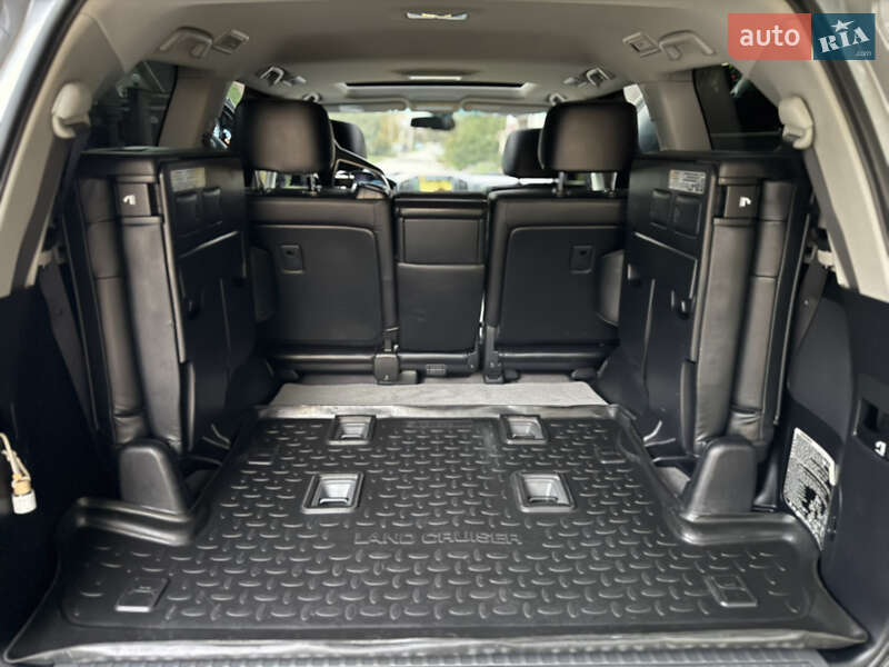 Внедорожник / Кроссовер Toyota Land Cruiser 2011 в Борисполе фото 58 Внедорожник / Кроссовер Toyota Land Cruiser 2011 в Борисполе