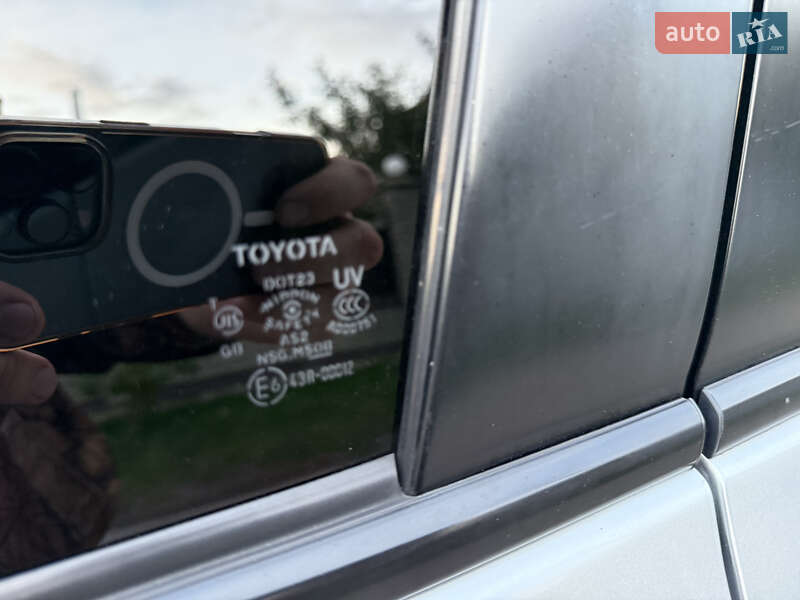 Внедорожник / Кроссовер Toyota Land Cruiser 2011 в Борисполе фото 77 Внедорожник / Кроссовер Toyota Land Cruiser 2011 в Борисполе