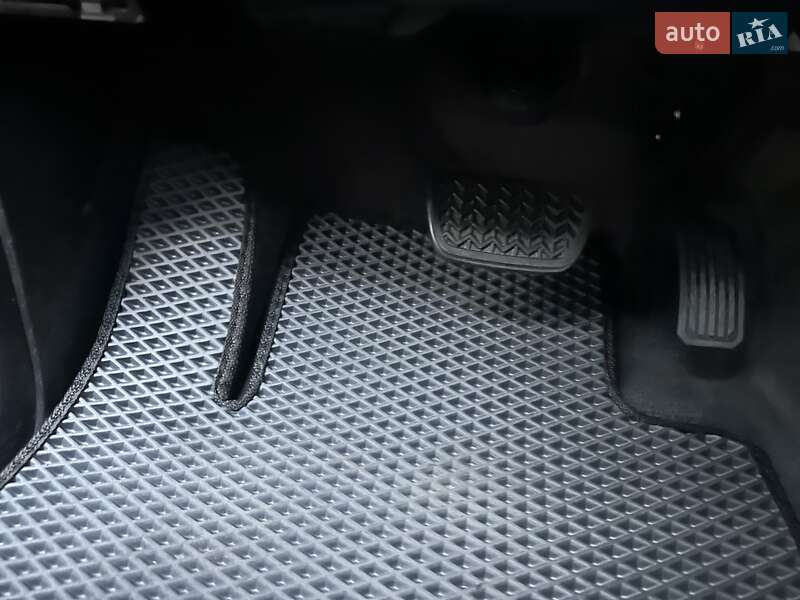 Внедорожник / Кроссовер Toyota Land Cruiser 2007 в Ахтырке фото 46 Внедорожник / Кроссовер Toyota Land Cruiser 2007 в Ахтырке