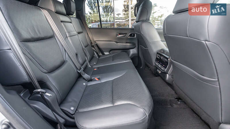 Внедорожник / Кроссовер Toyota Land Cruiser 2023 в Днепре