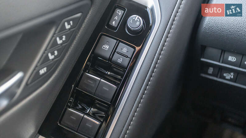 Внедорожник / Кроссовер Toyota Land Cruiser 2023 в Днепре