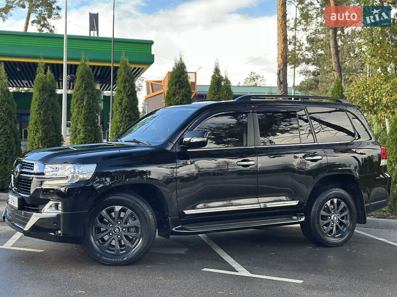 Внедорожник / Кроссовер Toyota Land Cruiser 2019 в Киеве