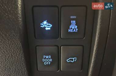 Позашляховик / Кросовер Toyota Land Cruiser 2020 в 