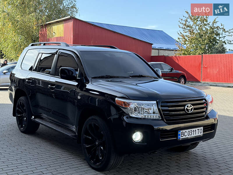 Внедорожник / Кроссовер Toyota Land Cruiser 2008 в Владимире