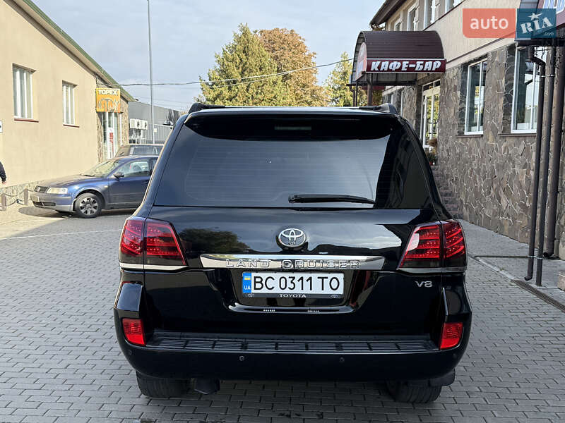 Внедорожник / Кроссовер Toyota Land Cruiser 2008 в Владимире