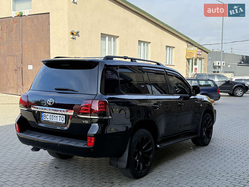 Внедорожник / Кроссовер Toyota Land Cruiser 2008 в Владимире