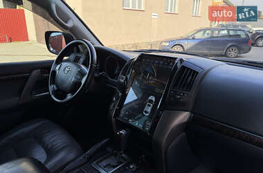 Внедорожник / Кроссовер Toyota Land Cruiser 2008 в 