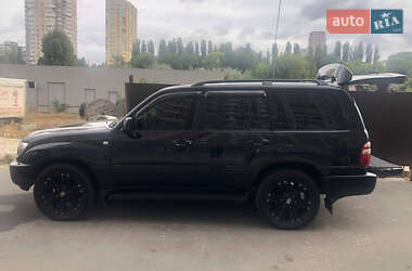 Внедорожник / Кроссовер Toyota Land Cruiser 2003 в 