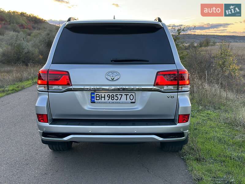 Внедорожник / Кроссовер Toyota Land Cruiser 2016 в Одессе фото 15 Внедорожник / Кроссовер Toyota Land Cruiser 2016 в Одессе