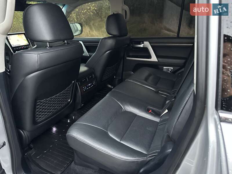 Внедорожник / Кроссовер Toyota Land Cruiser 2016 в Одессе фото 63 Внедорожник / Кроссовер Toyota Land Cruiser 2016 в Одессе