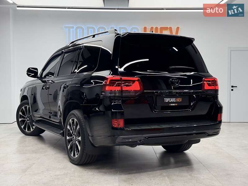 Внедорожник / Кроссовер Toyota Land Cruiser 2018 в Киеве фото 14 Внедорожник / Кроссовер Toyota Land Cruiser 2018 в Киеве