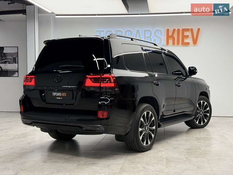 Внедорожник / Кроссовер Toyota Land Cruiser 2018 в Киеве фото 8 Внедорожник / Кроссовер Toyota Land Cruiser 2018 в Киеве