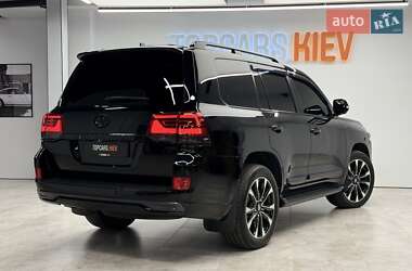 Внедорожник / Кроссовер Toyota Land Cruiser 2018 в 