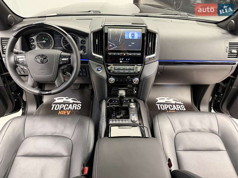 Внедорожник / Кроссовер Toyota Land Cruiser 2018 в Киеве фото 59 Внедорожник / Кроссовер Toyota Land Cruiser 2018 в Киеве