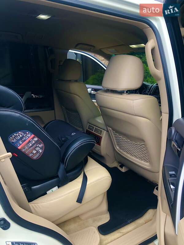 Внедорожник / Кроссовер Toyota Land Cruiser 2012 в Харькове