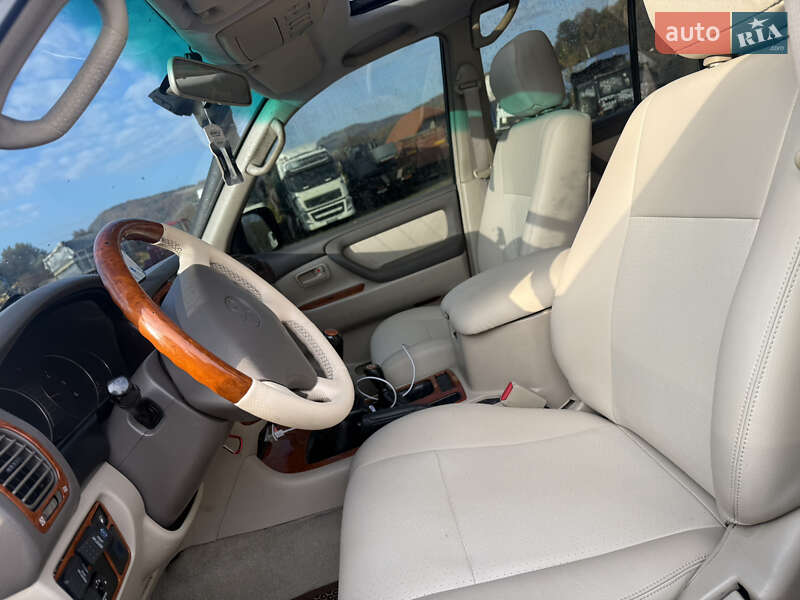 Внедорожник / Кроссовер Toyota Land Cruiser 2007 в Тячеве